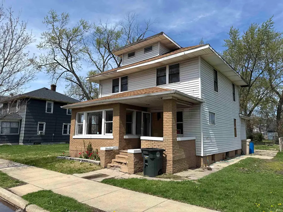 2205 Kenwood Avenue, South Bend, IN 46628 - #2