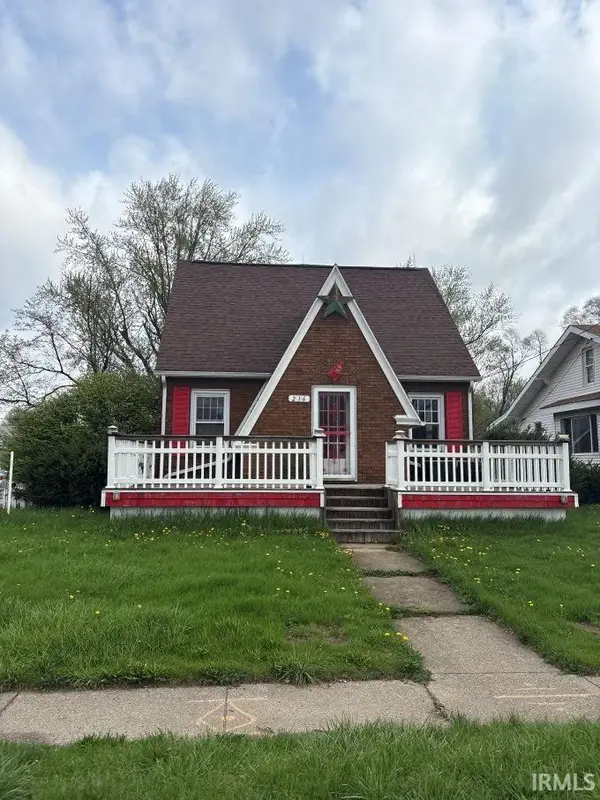216 W Lincolnway Street, Osceola, IN 46561