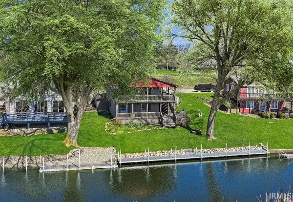 320 Lane 852 Snow Lake, Fremont, IN 46737