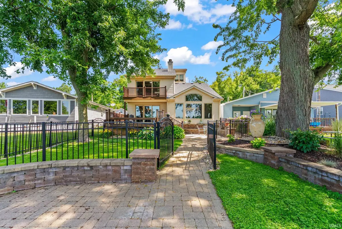 2624 E Stalf Road, Columbia City, IN 46725 - #1