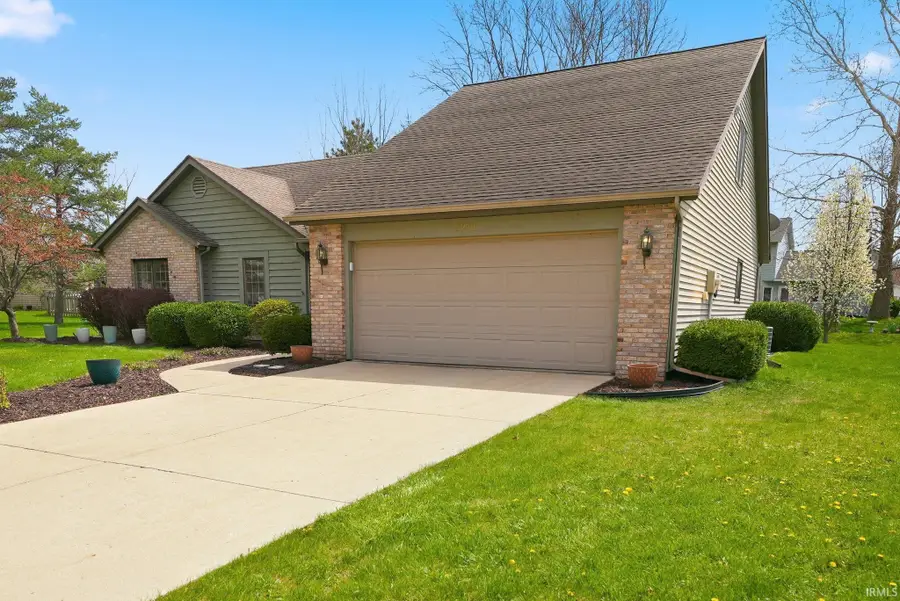 9211 Indian Reserve Trail, Fort Wayne, IN 46804 - #2