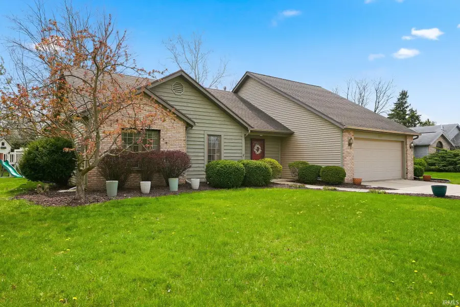 9211 Indian Reserve Trail, Fort Wayne, IN 46804 - #3