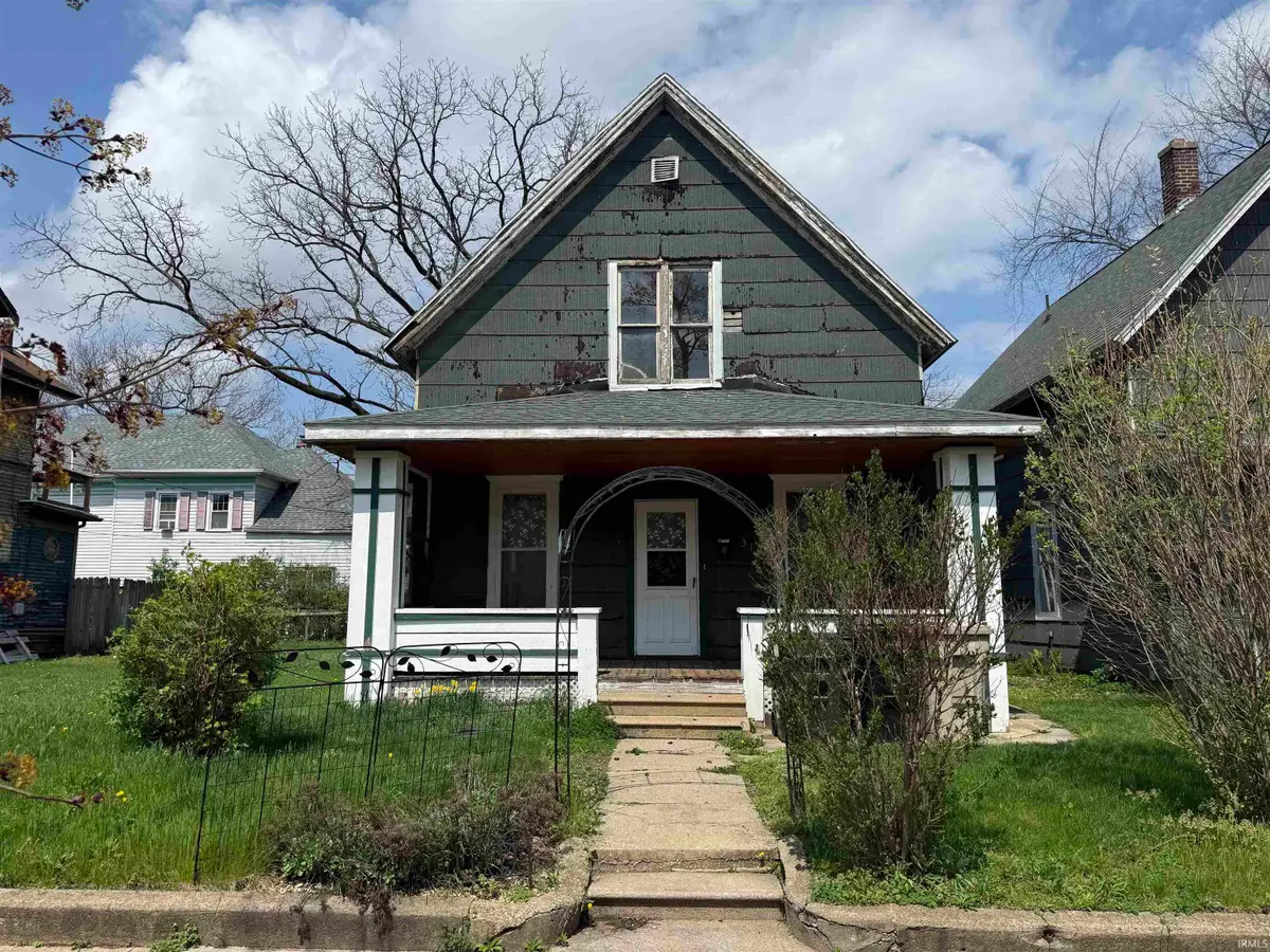 319 W Madison Street, South Bend, IN 46601 - #1