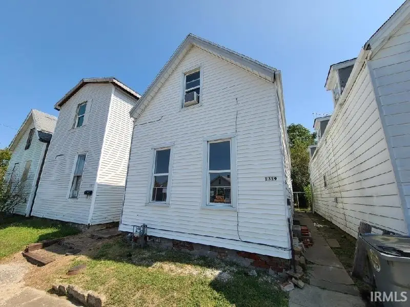 1319 Oakley Street, Evansville, IN 47710 - #1