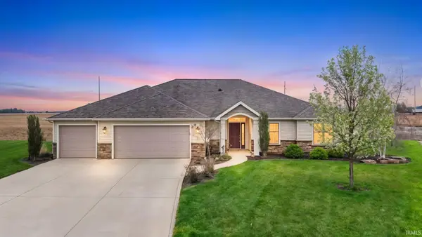 513 Lakeside Place, Garrett, IN 46738