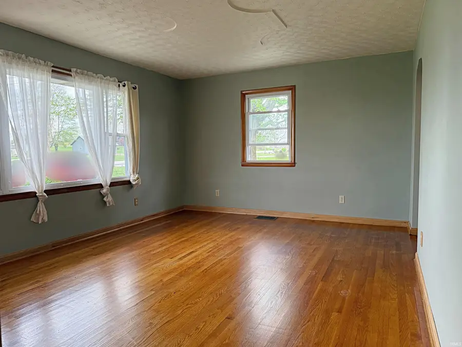 626 E Elnora Street, Odon, IN 47562 - #3