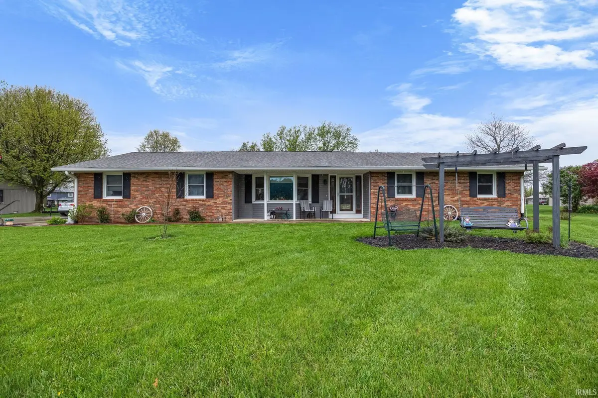 190 E Sycamore Lane, Frankfort, IN 46041 - #1