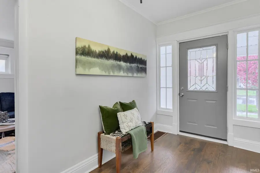 946 S 28th Street, South Bend, IN 46615 - #3