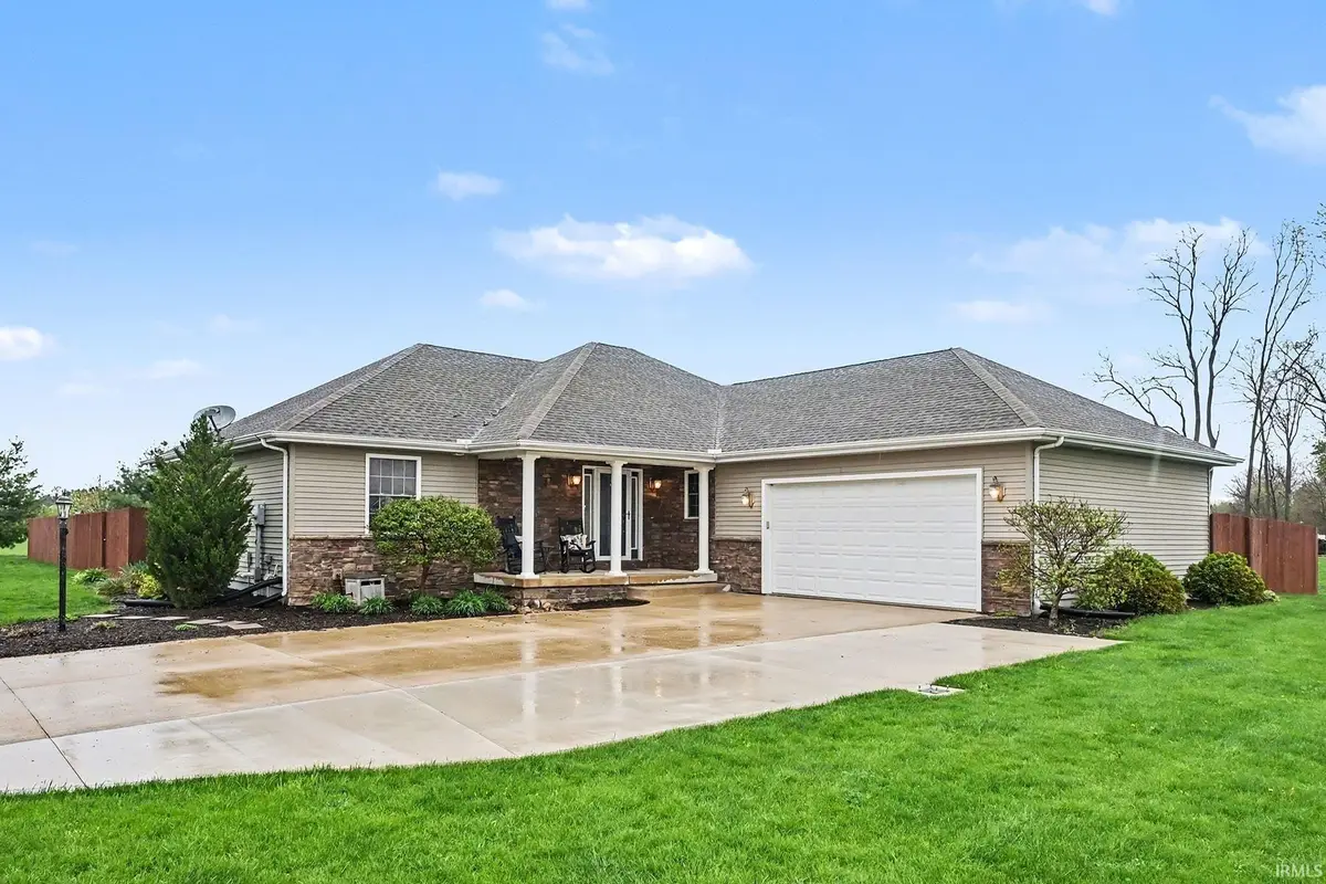 4028 N Aspen Drive, Warsaw, IN 46582 - #1