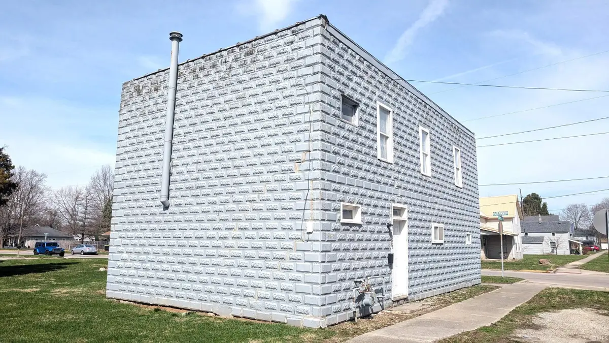 1745 E Market Street, Huntington, IN 46750 - #1