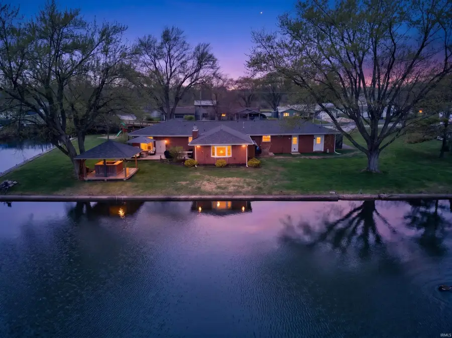 714 S Harkless Drive, Syracuse, IN 46567 - #3