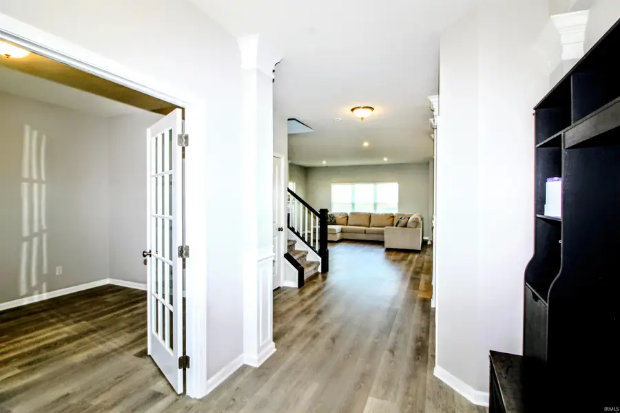 11910 Kendrick Court, Fort Wayne, IN 46818 - #2