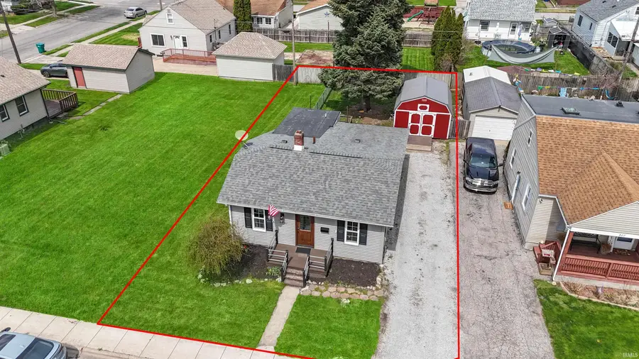 805 E Jefferson Avenue, Laporte, IN 46350 - #2