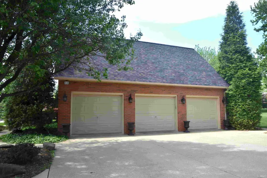 1332 Cobblestone Road, Jasper, IN 47546 - #3