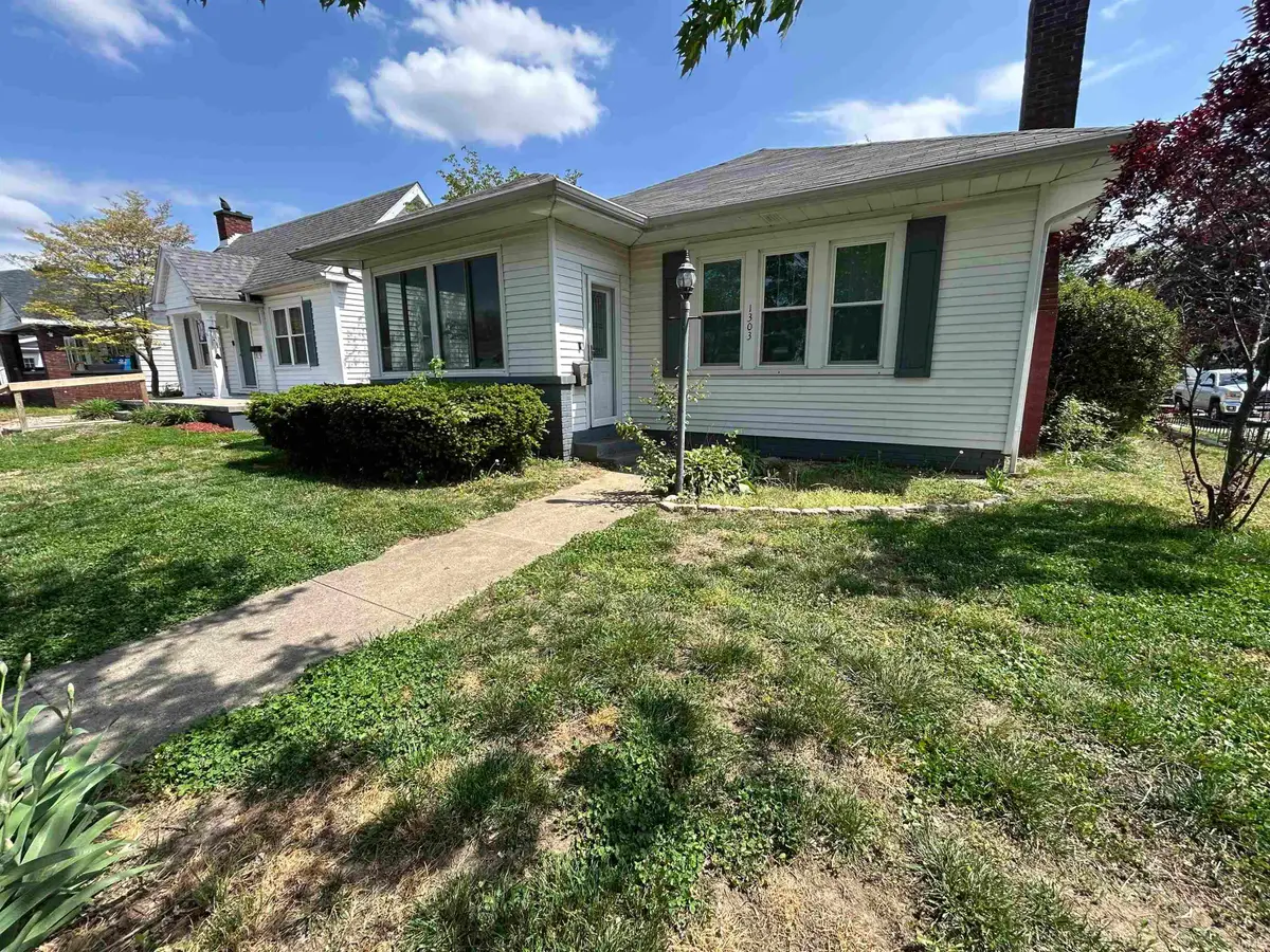 1303 N Upper 11th Street, Vincennes, IN 47591 - #1