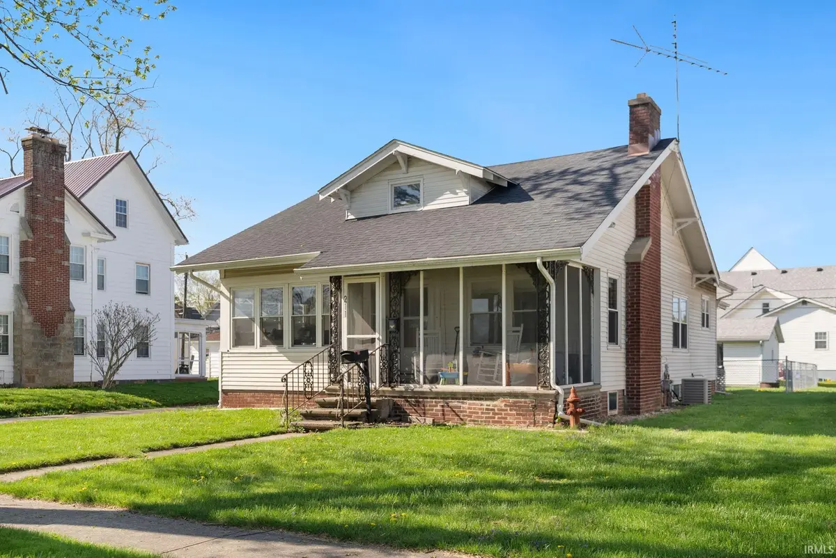 211 W Oak Street, Butler, IN 46721 - #1