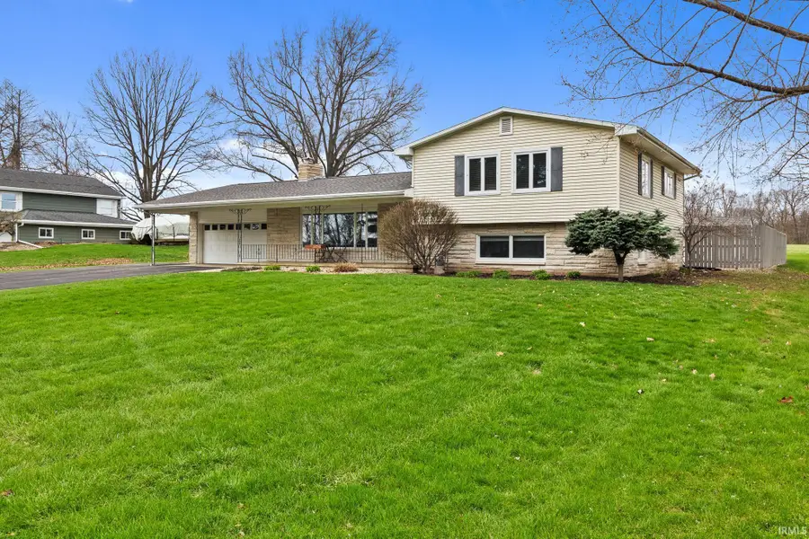 1705 E Springhill Road, Warsaw, IN 46580 - #2