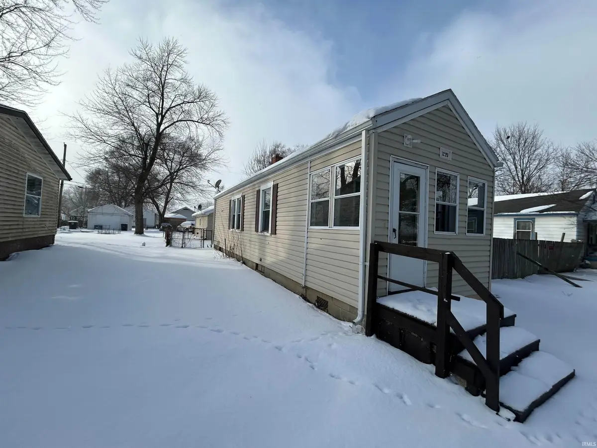 1220 Fairview Avenue, Fort Wayne, IN 46803 - #1