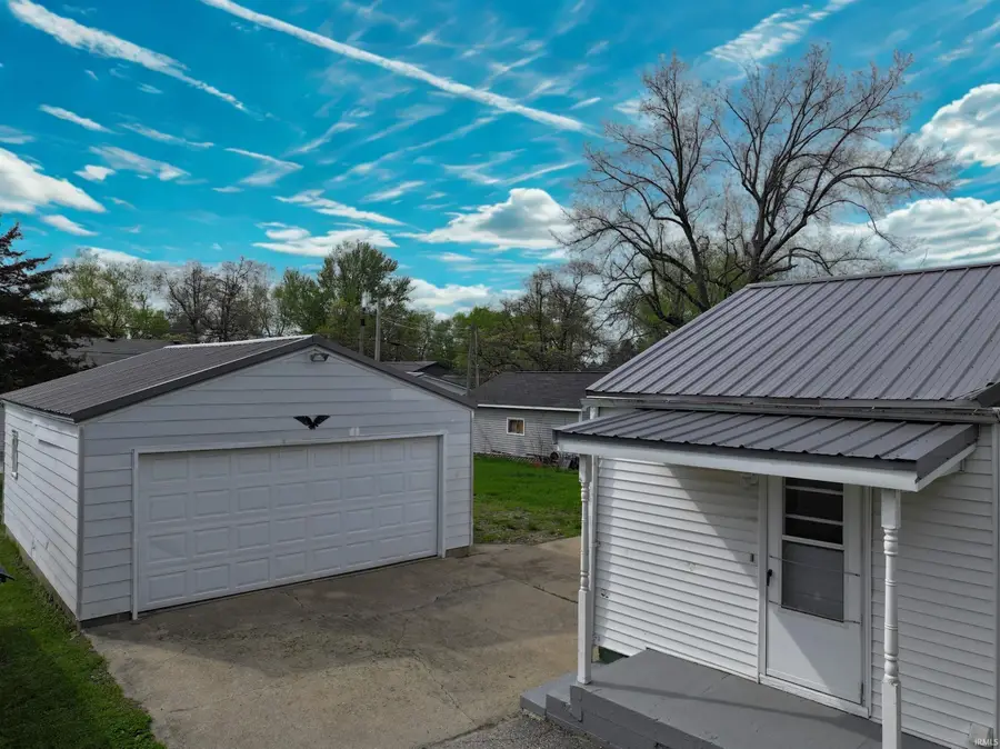 911 N Hathaway Street, Winamac, IN 46996 - #2