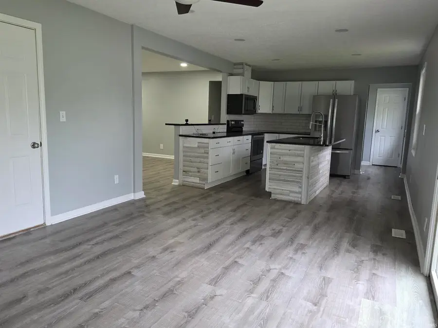 4418 Kensington Drive, Logansport, IN 46947 - #3