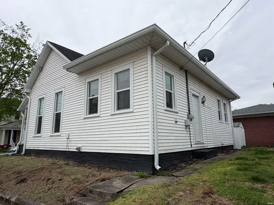 403 S 5th Street, Vincennes, IN 47591 - #3