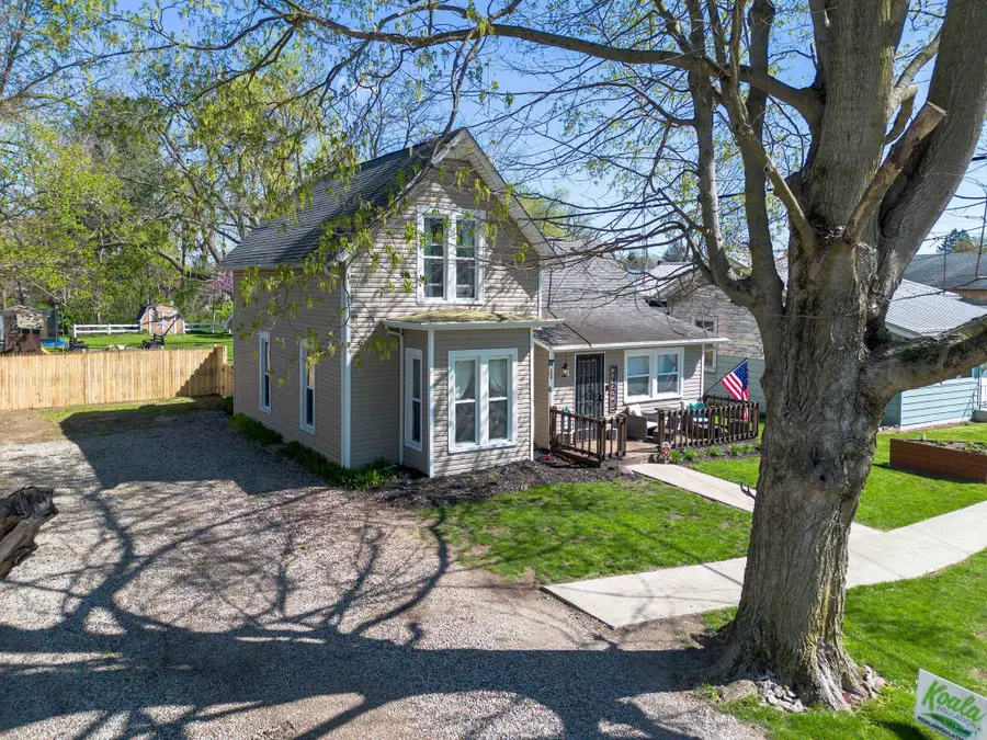 107 W Fourth Street, Milford, IN 46542 - #2