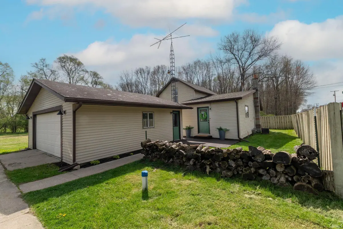 10999 Douglas Road, Osceola, IN 46561 - #1