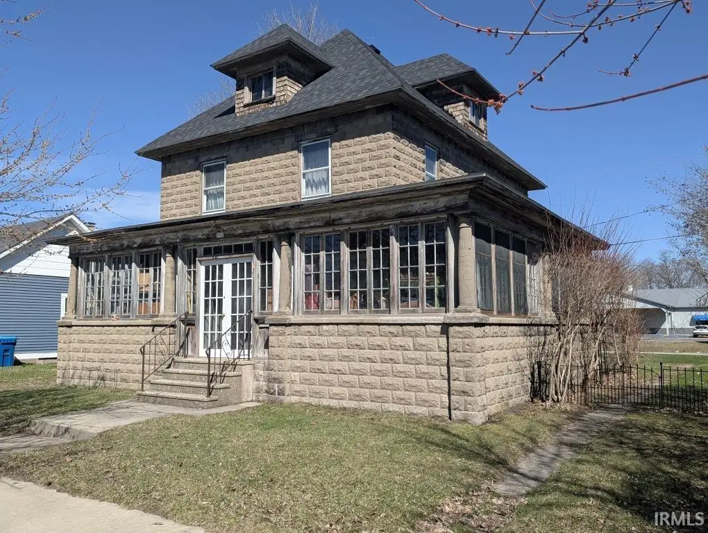 323 Roosevelt Road, Walkerton, IN 46574 - #1