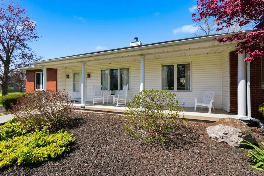 613 E Nokomis Drive, Syracuse, IN 46567 - #3