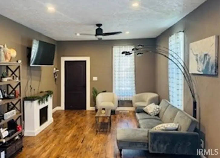 637 Adams Avenue, Evansville, IN 47713 - #2