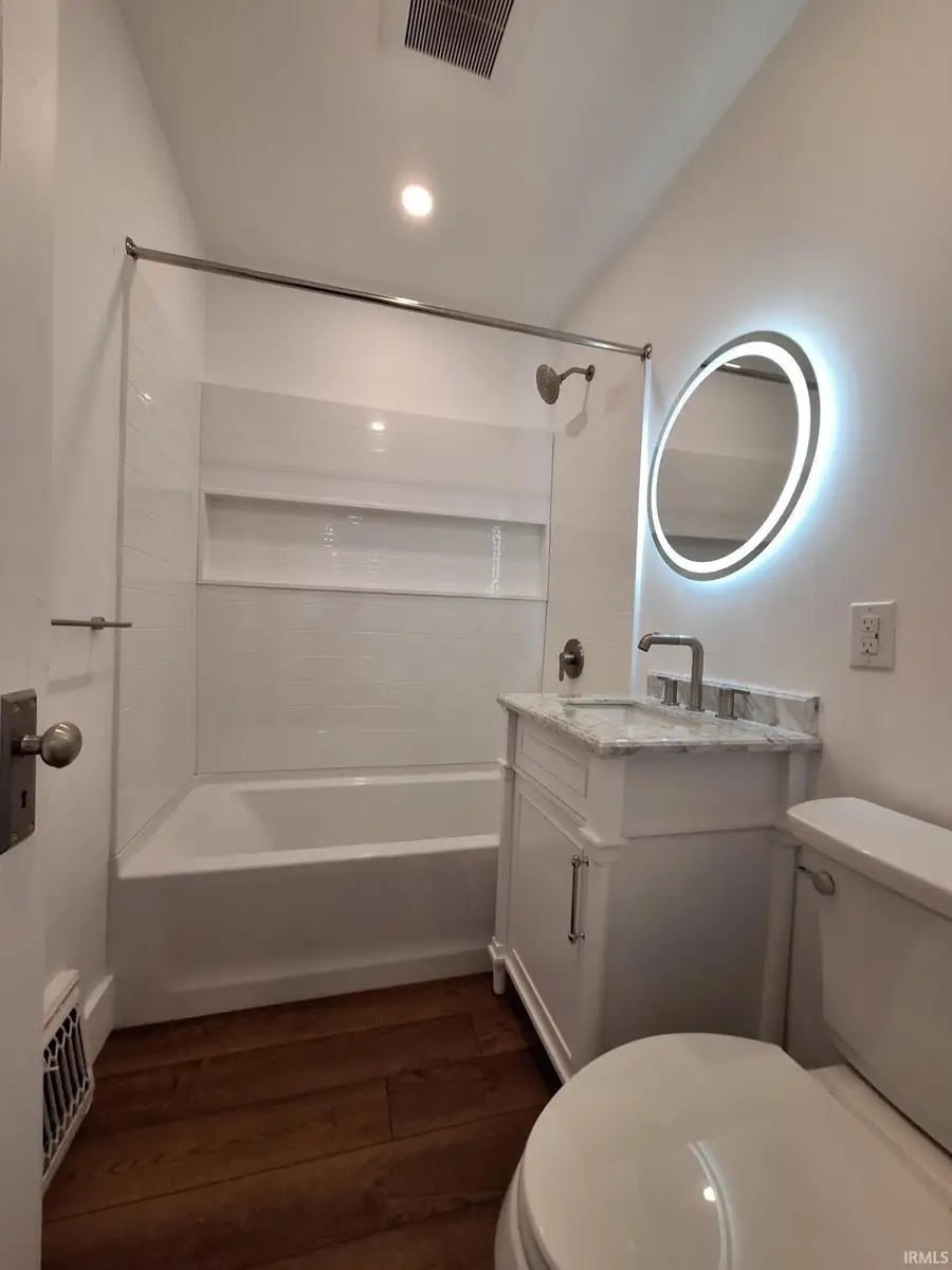 729 E Main Street, Warsaw, IN 46580 - #3