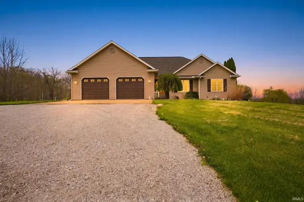 11505 E 850 N, Kendallville, IN 46755