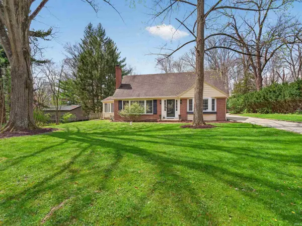 4222 Hazelhurst Drive, Fort Wayne, IN 46804