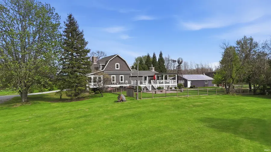 3724 E 550 S-57 Road, Churubusco, IN 46723 - #3