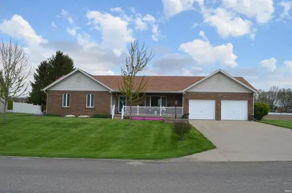 4660 E Cardinal Drive, Syracuse, IN 46567