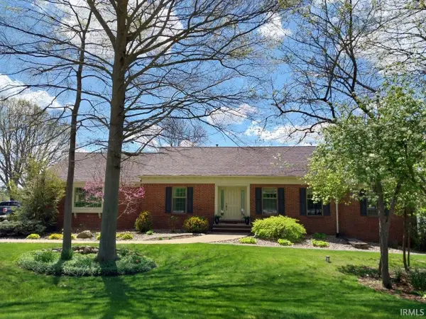 1502 Brookview Boulevard, Kendallville, IN 46755