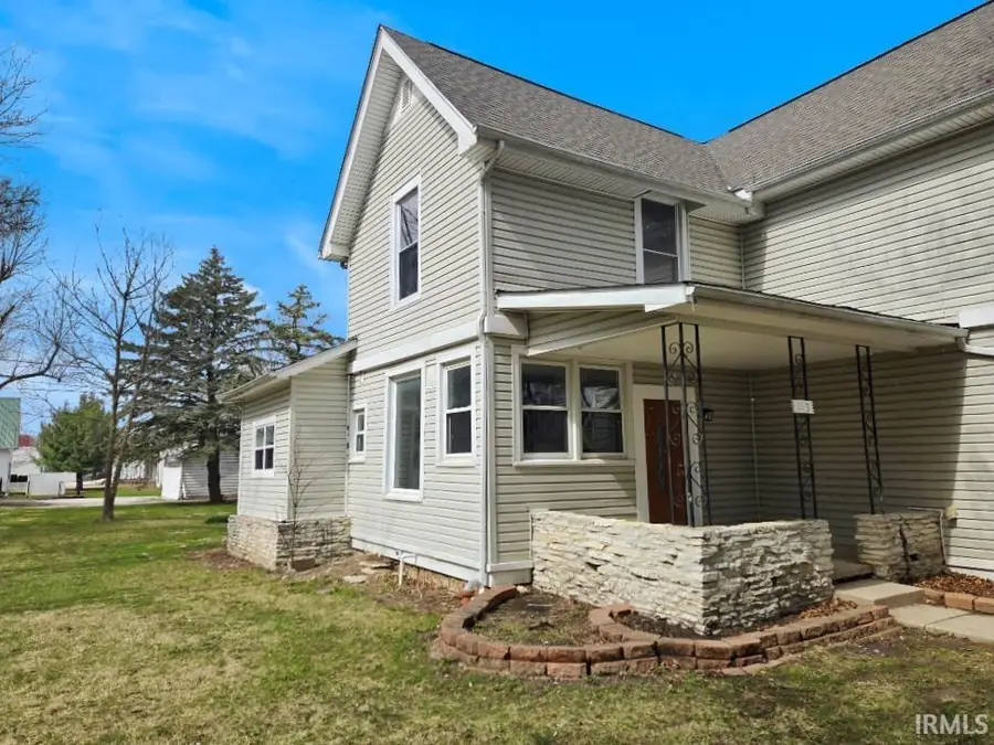 113 N Washington Street, Converse, IN 46919 - #2