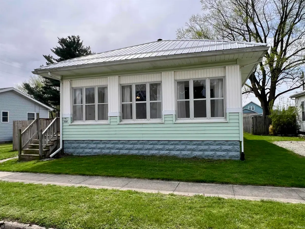 205 W South Street, Argos, IN 46501 - #1
