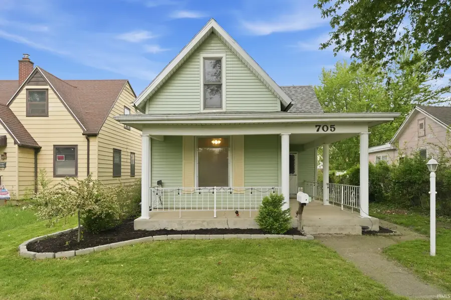 705 Riverside Avenue, Fort Wayne, IN 46805 - #2