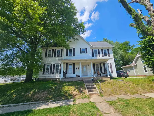 900 E Cherry Street, Petersburg, IN 47567