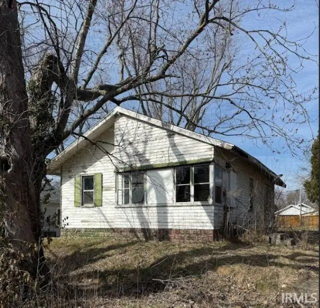 812 W 3rd Street, Bicknell, IN 47512 - #1
