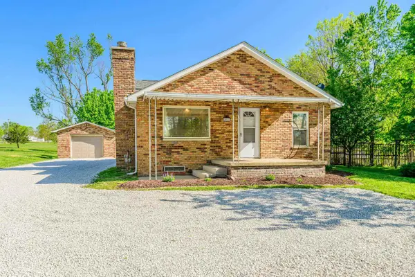 802 W Country Club, Bloomington, IN 47403