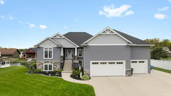 51055 Twilight Dr, Elkhart, IN 46514