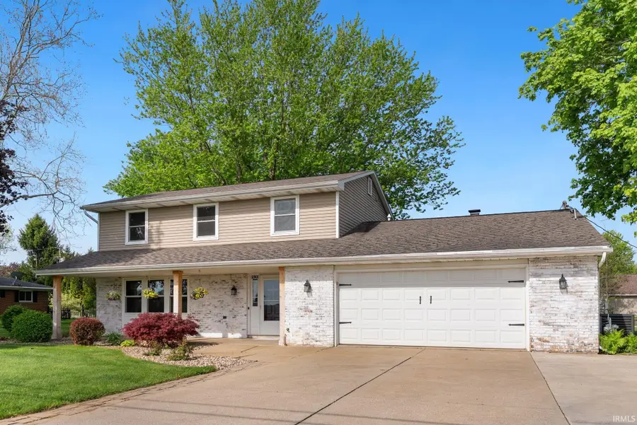 2303 S Country Club Road, Warsaw, IN 46580 - #2