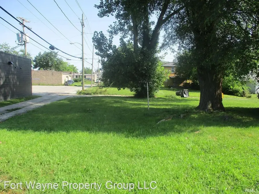 415 Agnes Street, Fort Wayne, IN 46806 - #2