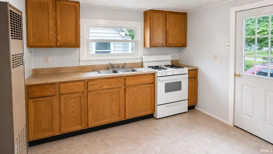 416 Prospect Avenue, Kendallville, IN 46755 - #2