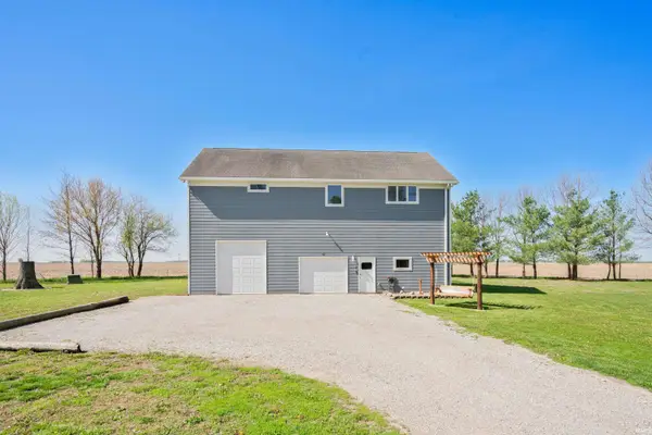 13032 S County Road 300 Road, Galveston, IN 46932