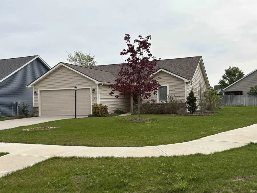 714 N Long Ridge Road, Columbia City, IN 46725 - #2