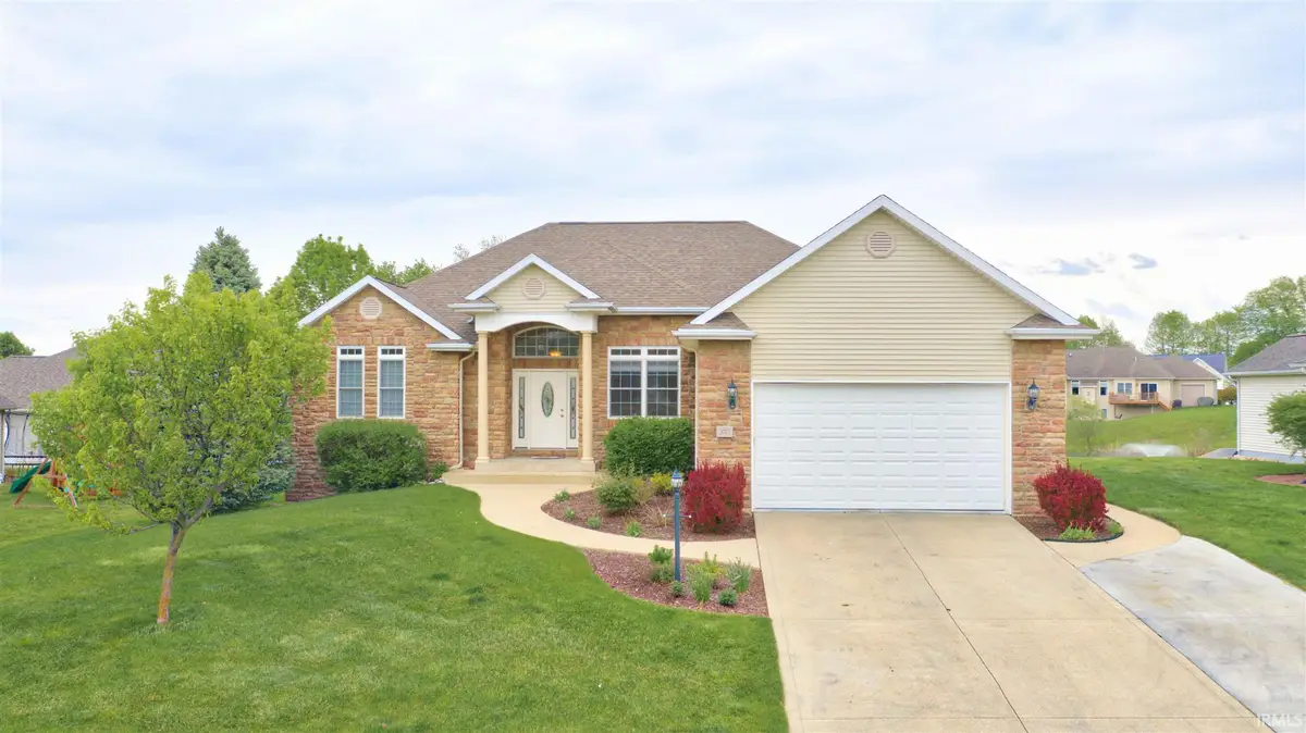 2072 Pheasant Ridge Drive, Warsaw, IN 46580 - #1