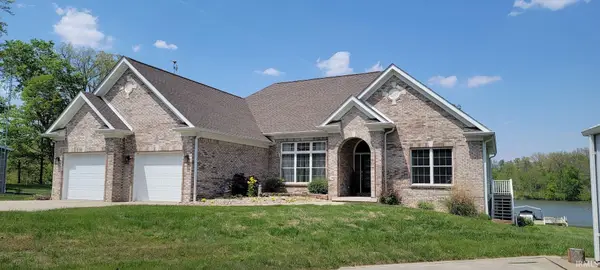 11608 Boggs West Circle, Loogootee, IN 47553